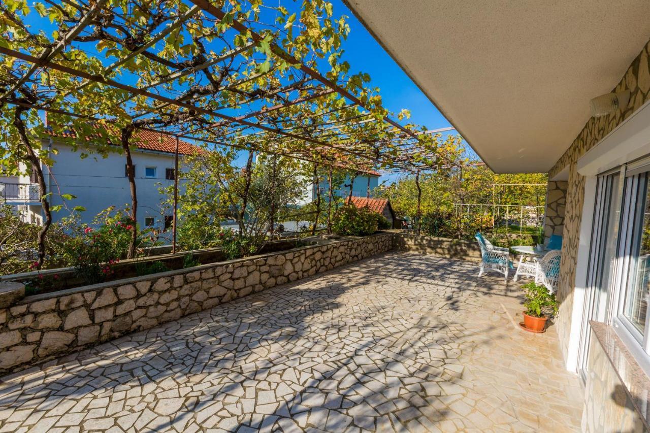Apartments Melita Dramalj Εξωτερικό φωτογραφία