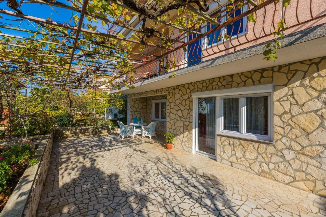 Apartments Melita Dramalj Εξωτερικό φωτογραφία