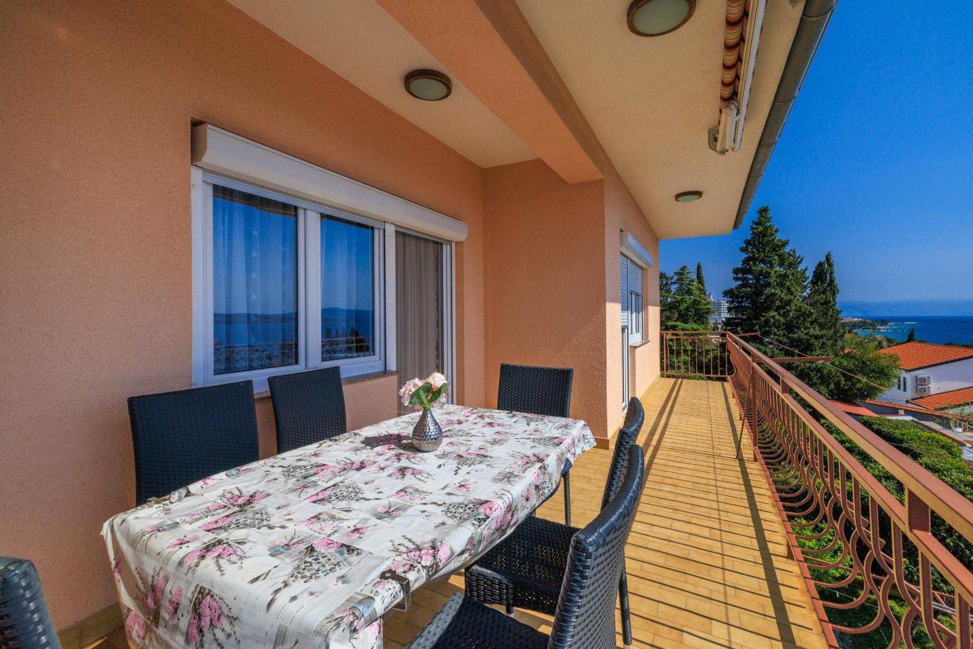 Apartments Melita Dramalj Εξωτερικό φωτογραφία